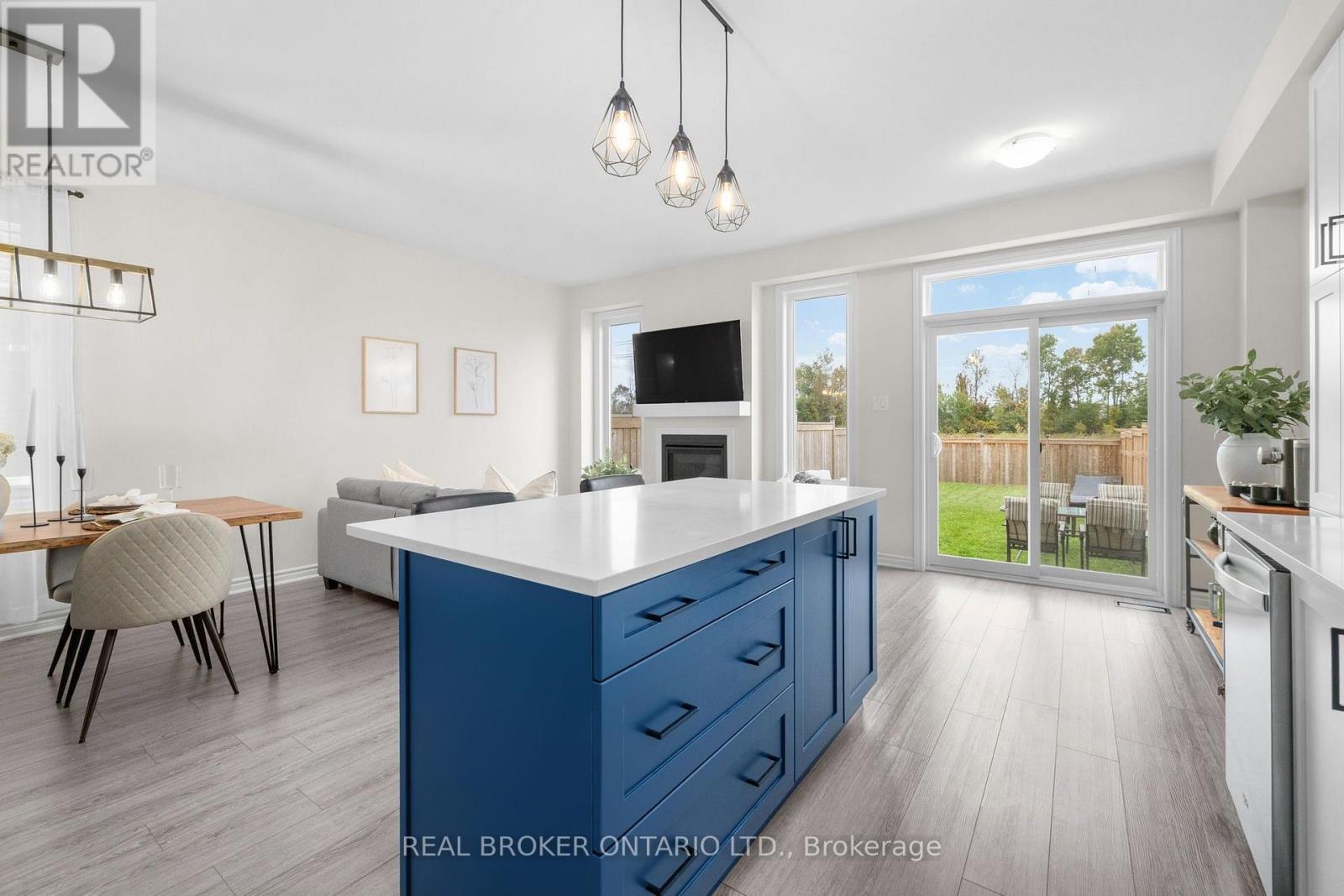 300 Livery Street Property Photo 10