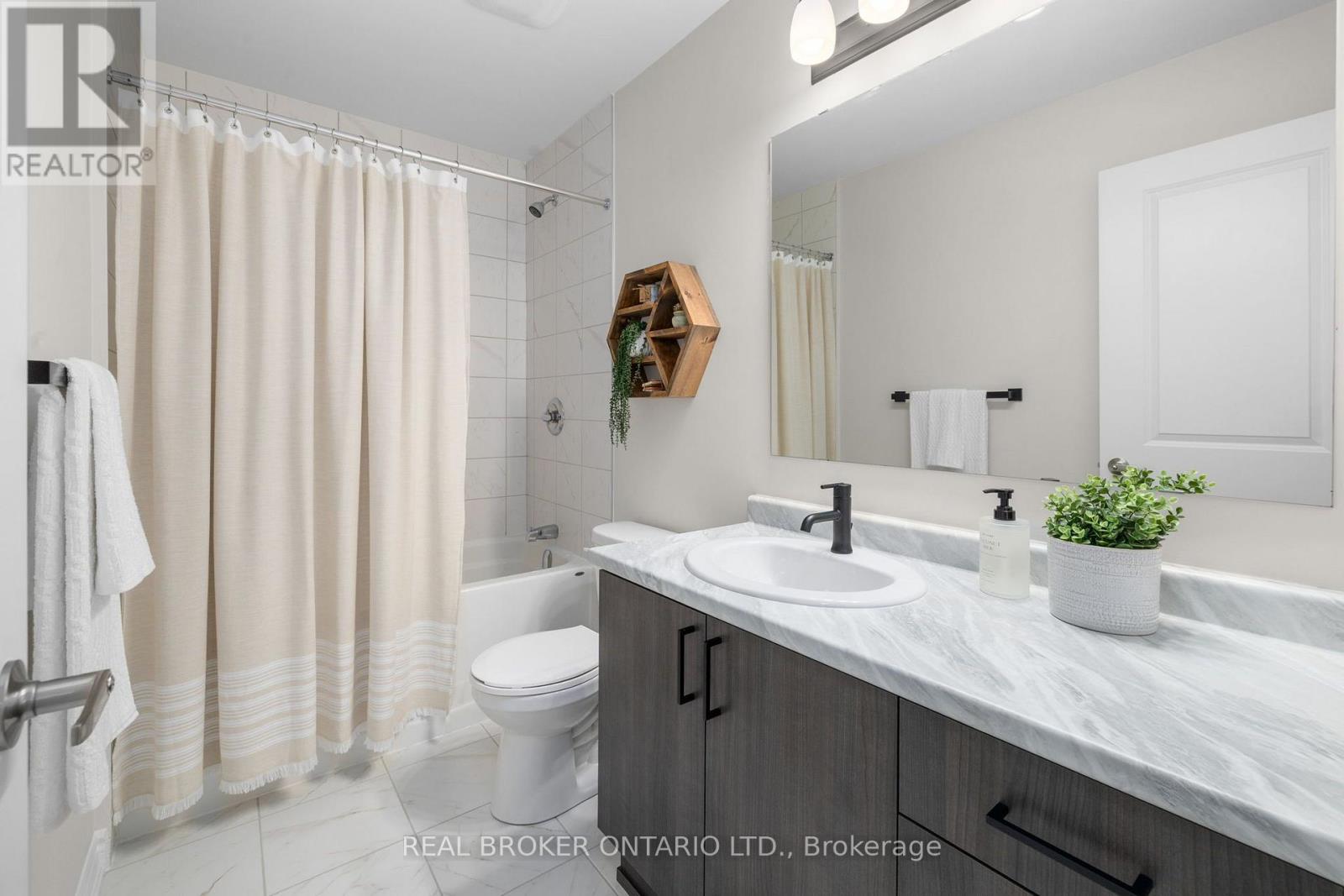 300 Livery Street Property Photo 22