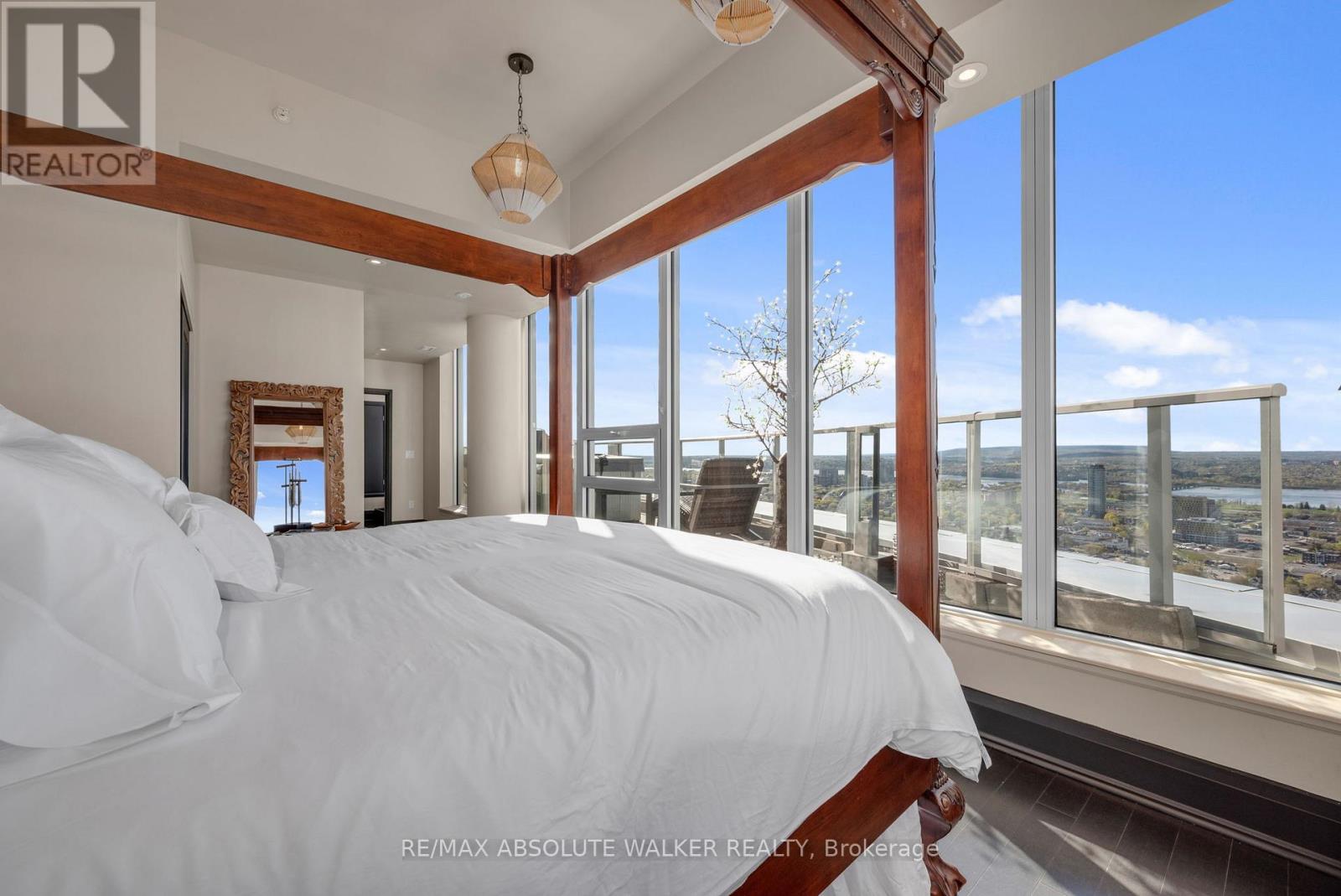 4101 - 805 Carling Avenue Property Photo 33