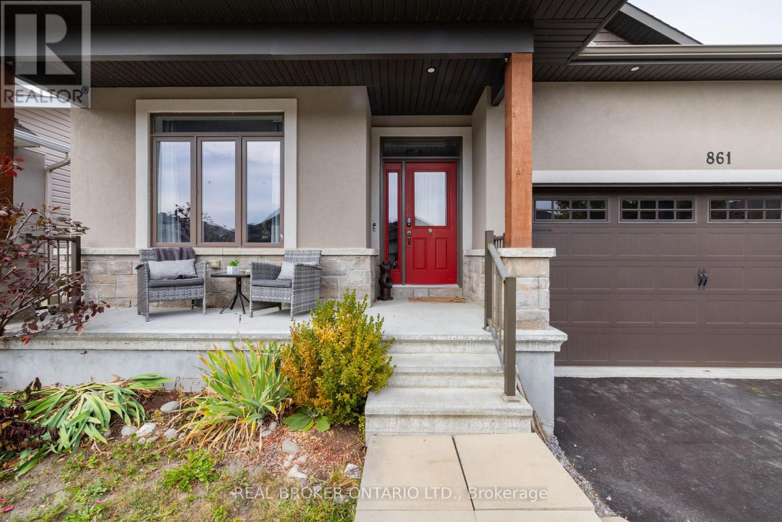 861 Jack Dalgity Street Property Photo 2