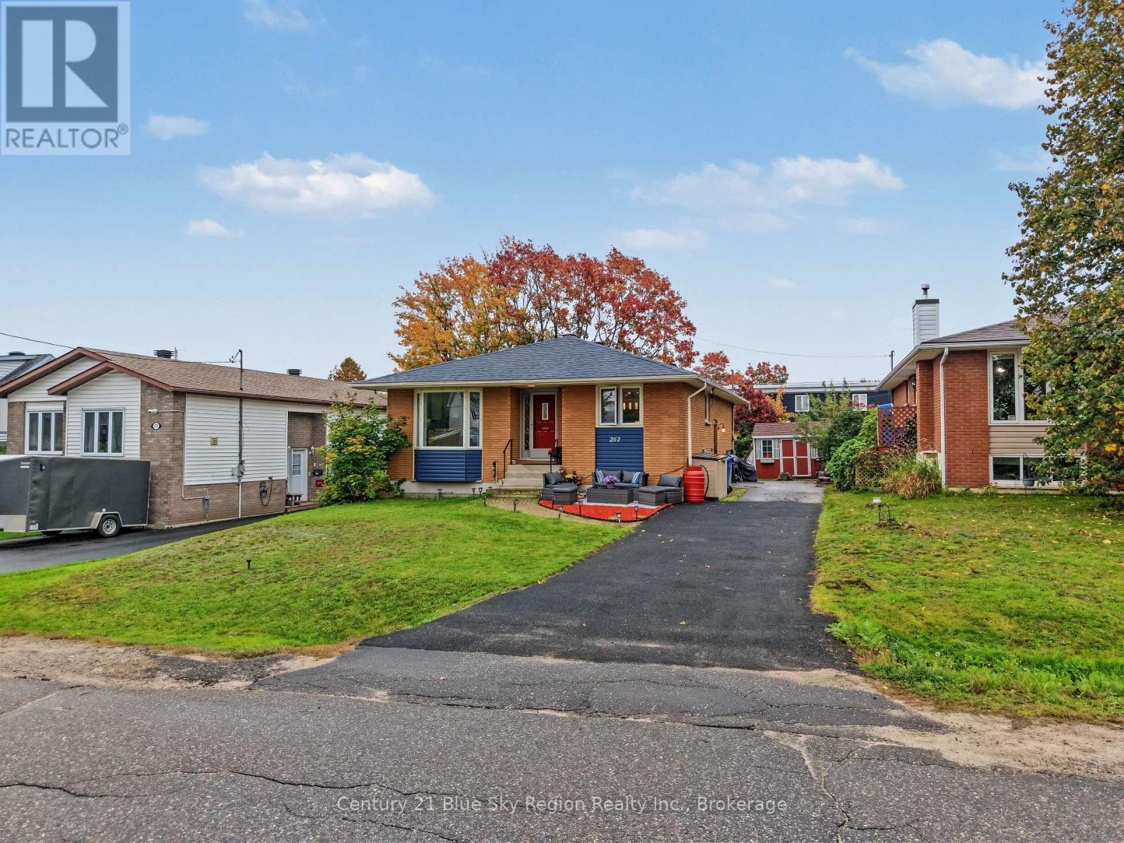 267 Barber Avenue Property Photo 2