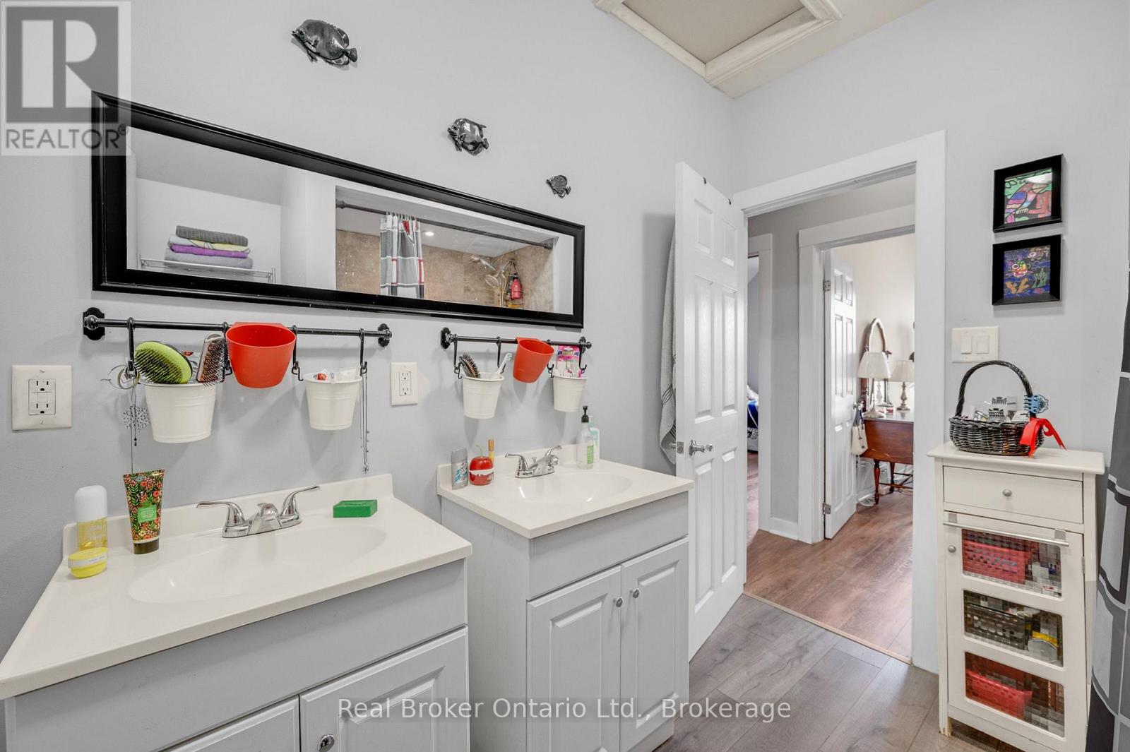 466 Cannon Street E Property Photo 19