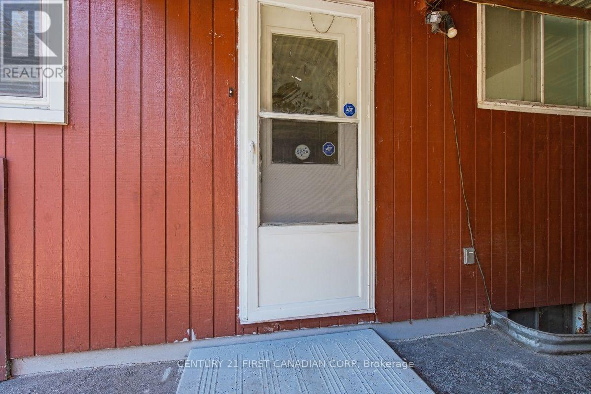 17 Edgemere Crescent Property Photo 10