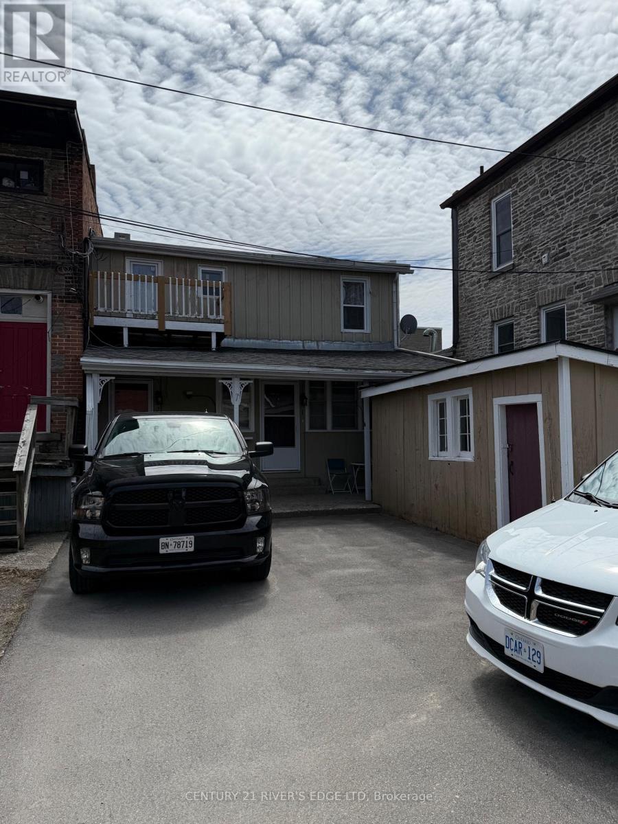 108-112 King Street W Property Photo 3