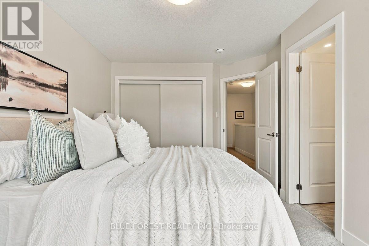 2112 Meadowgate Boulevard Property Photo 26