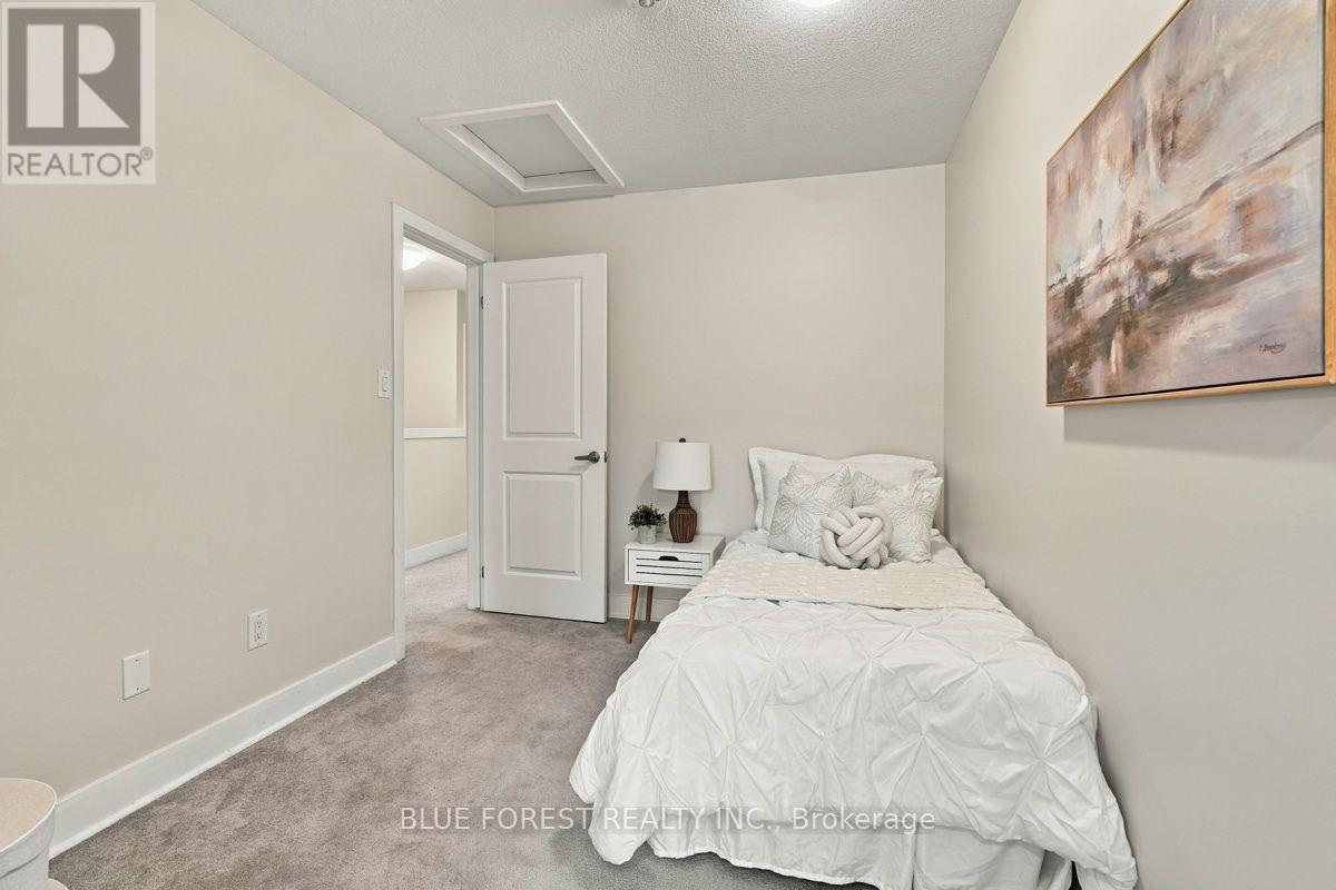 2112 Meadowgate Boulevard Property Photo 29