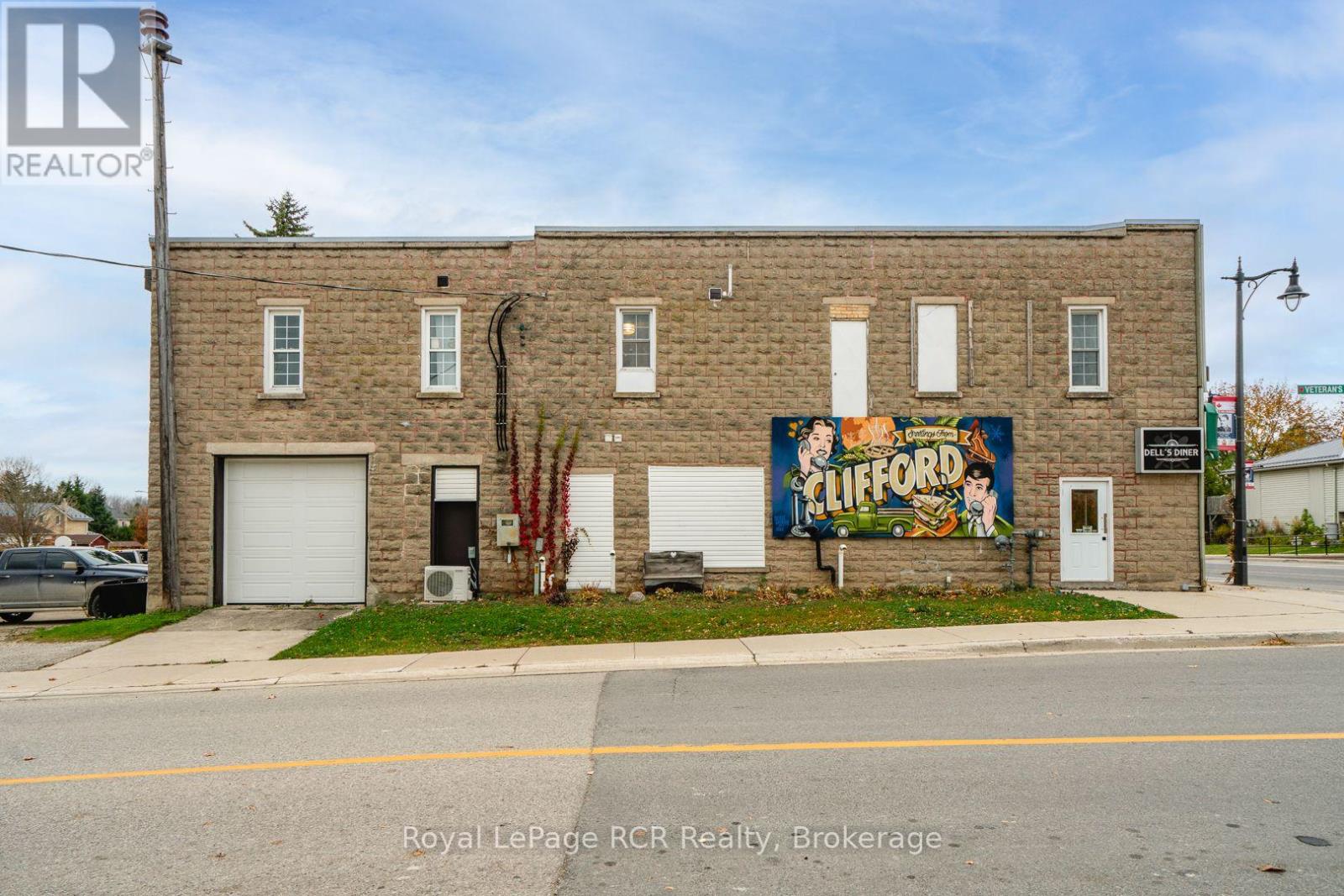 3 Elora Street Property Photo 6