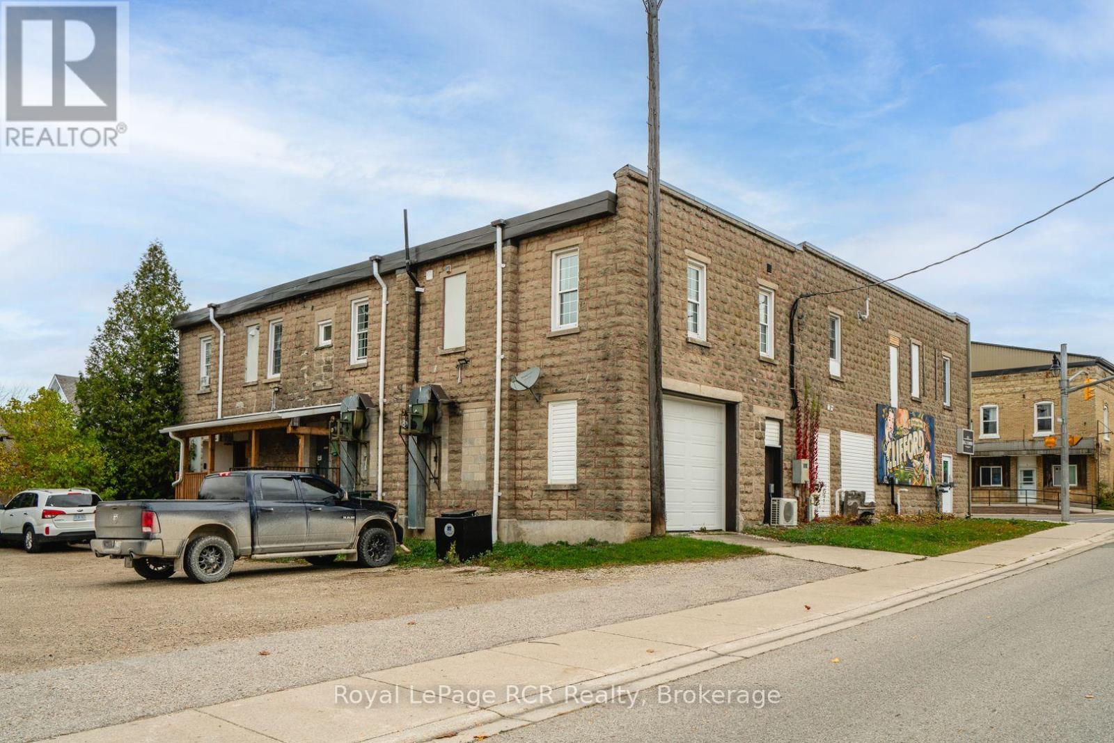 3 Elora Street Property Photo 7