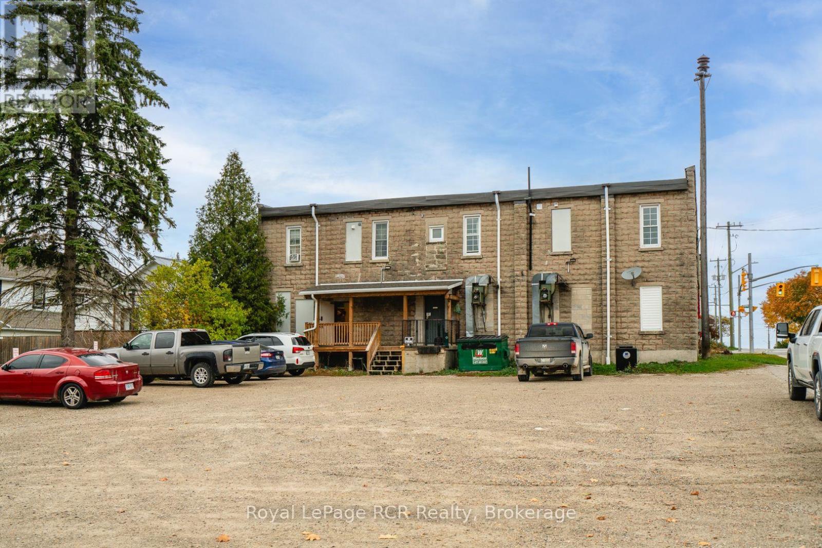 3 Elora Street Property Photo 9