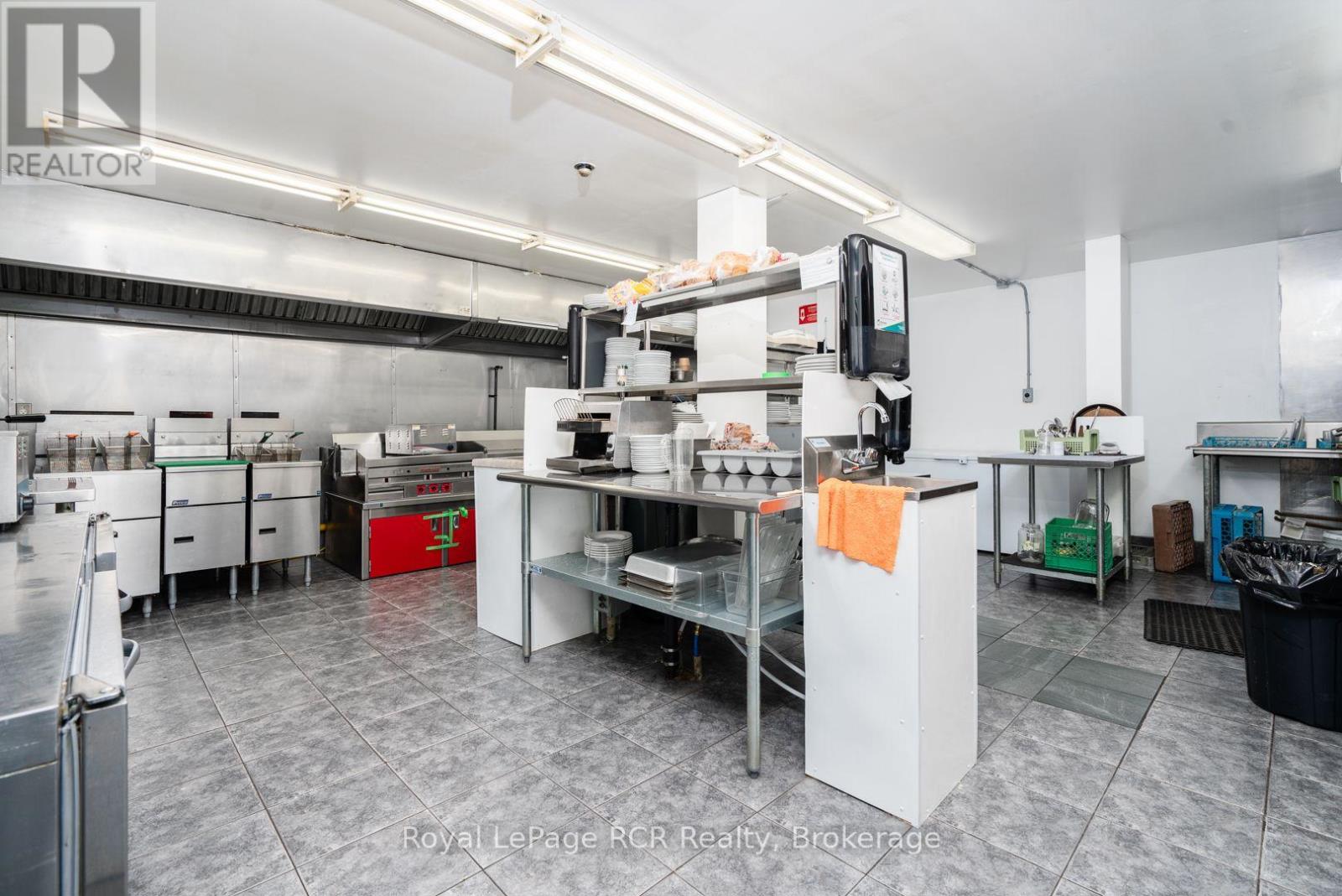 3 Elora Street Property Photo 19