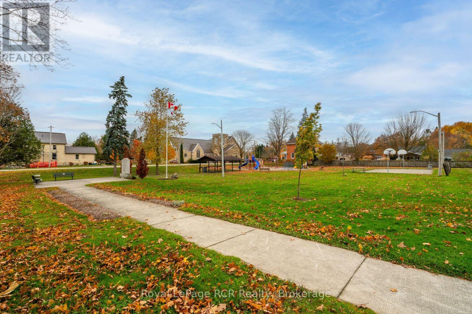 3 Elora Street Property Photo 32