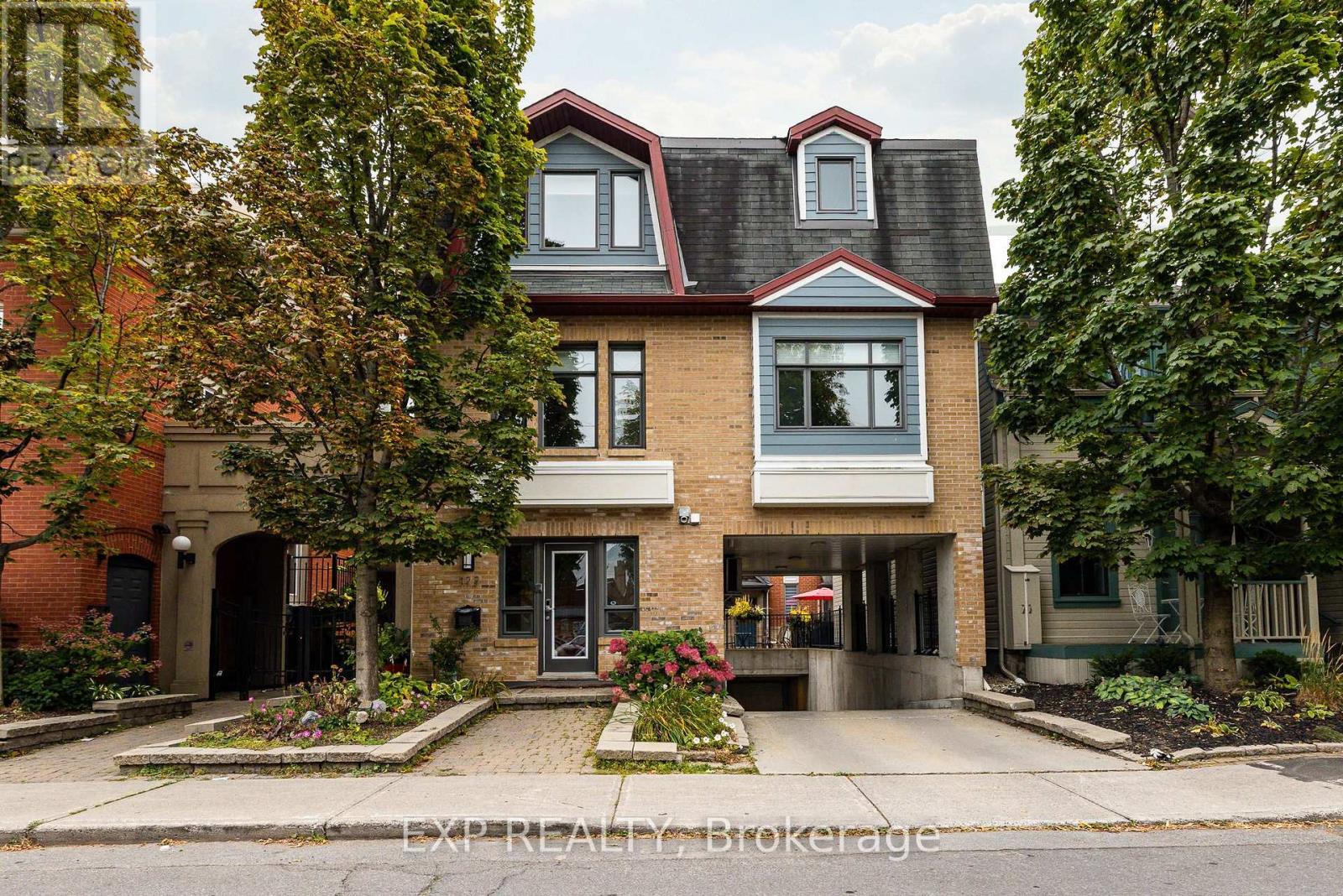 Unit 1 Level 1 - 122 Guigues Avenue W Property Photo 2