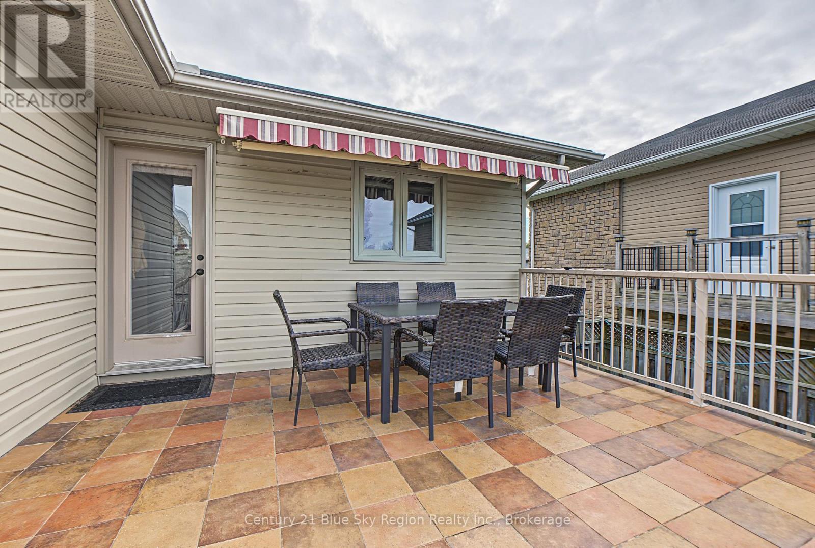 70 Dellandrea Drive Property Photo 32
