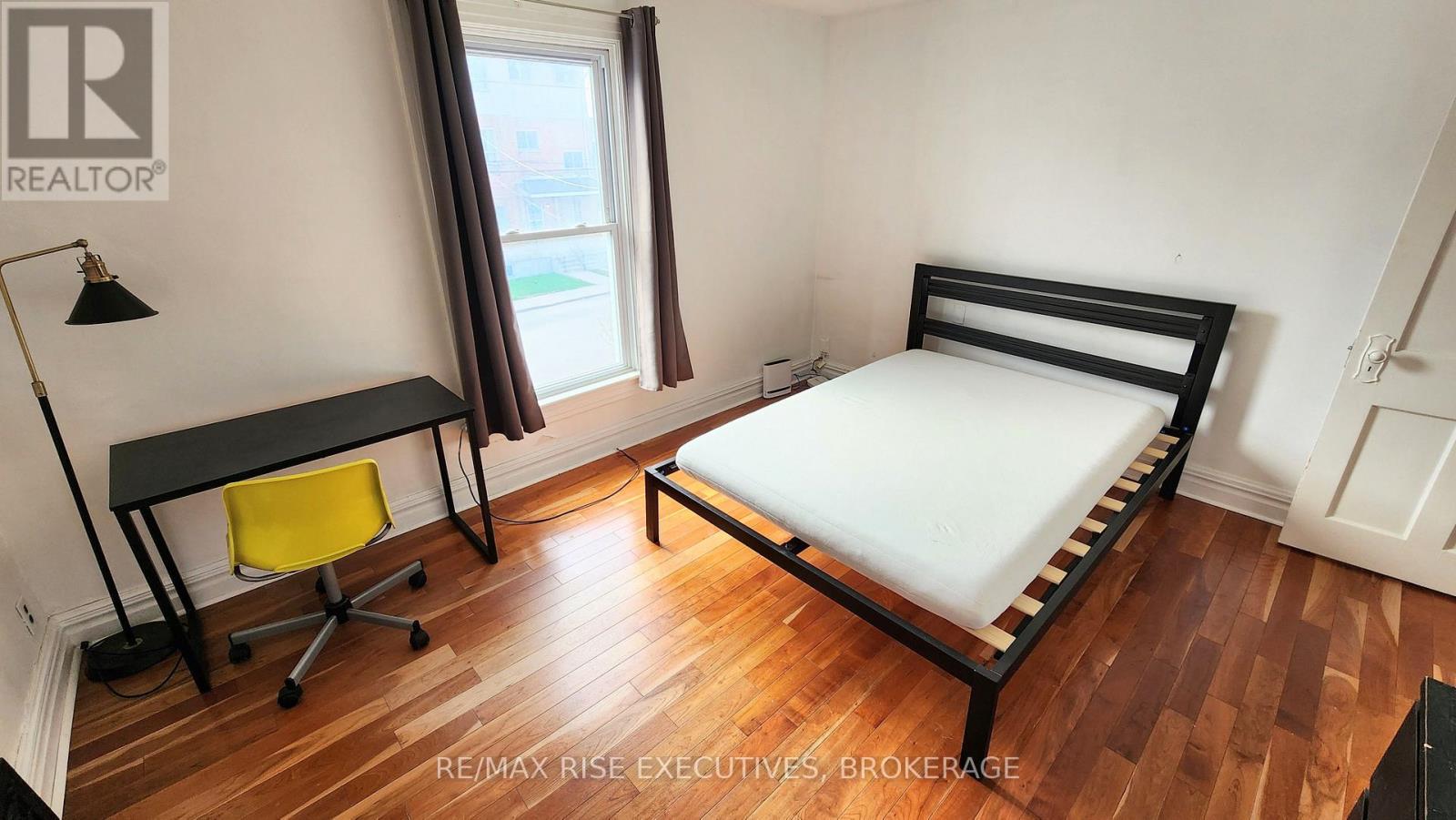 385 Alfred Street Property Photo 6