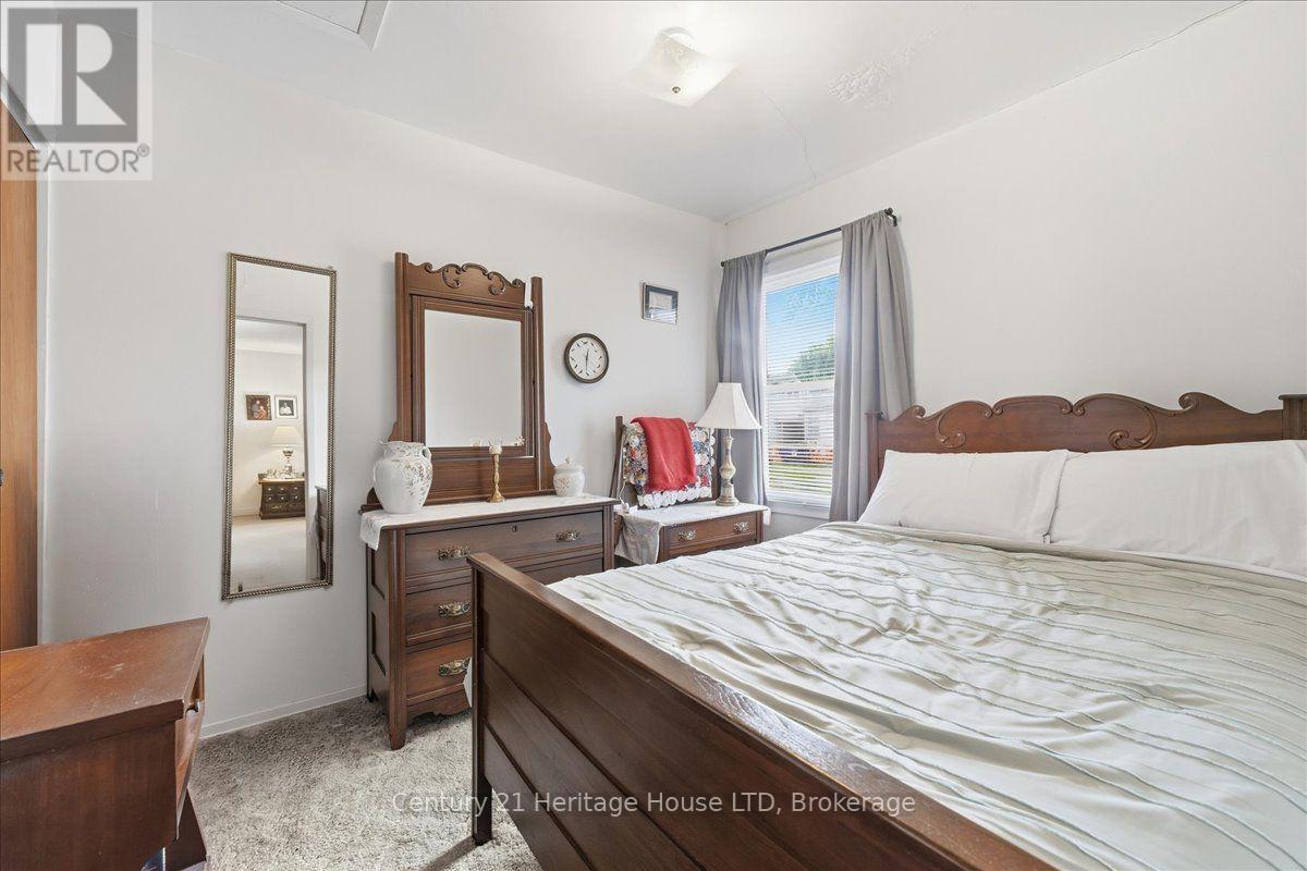 26 Coventry Street Property Photo 6