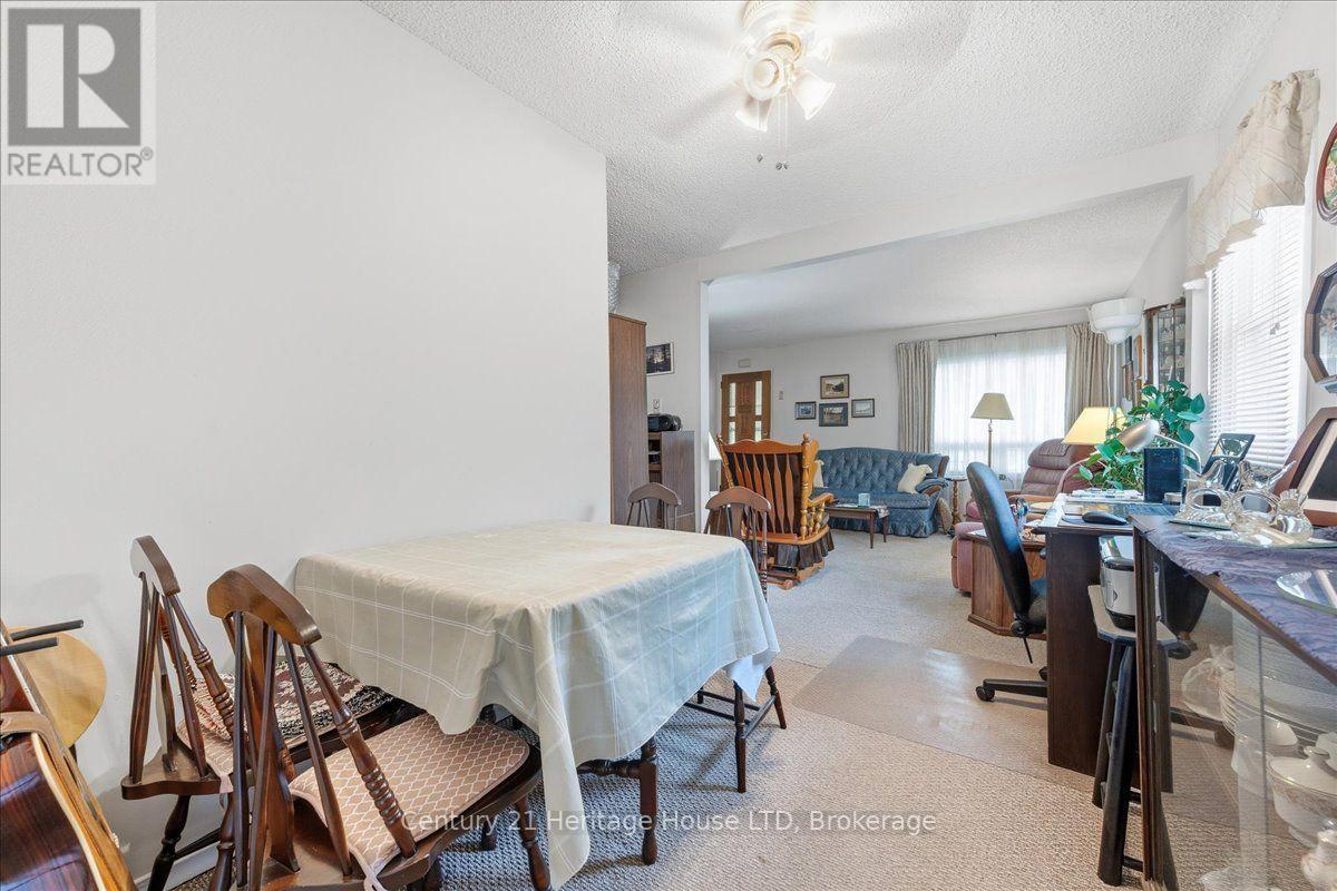 26 Coventry Street Property Photo 12