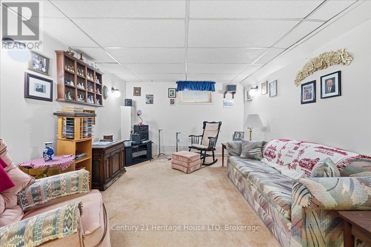 26 Coventry Street Property Photo 18