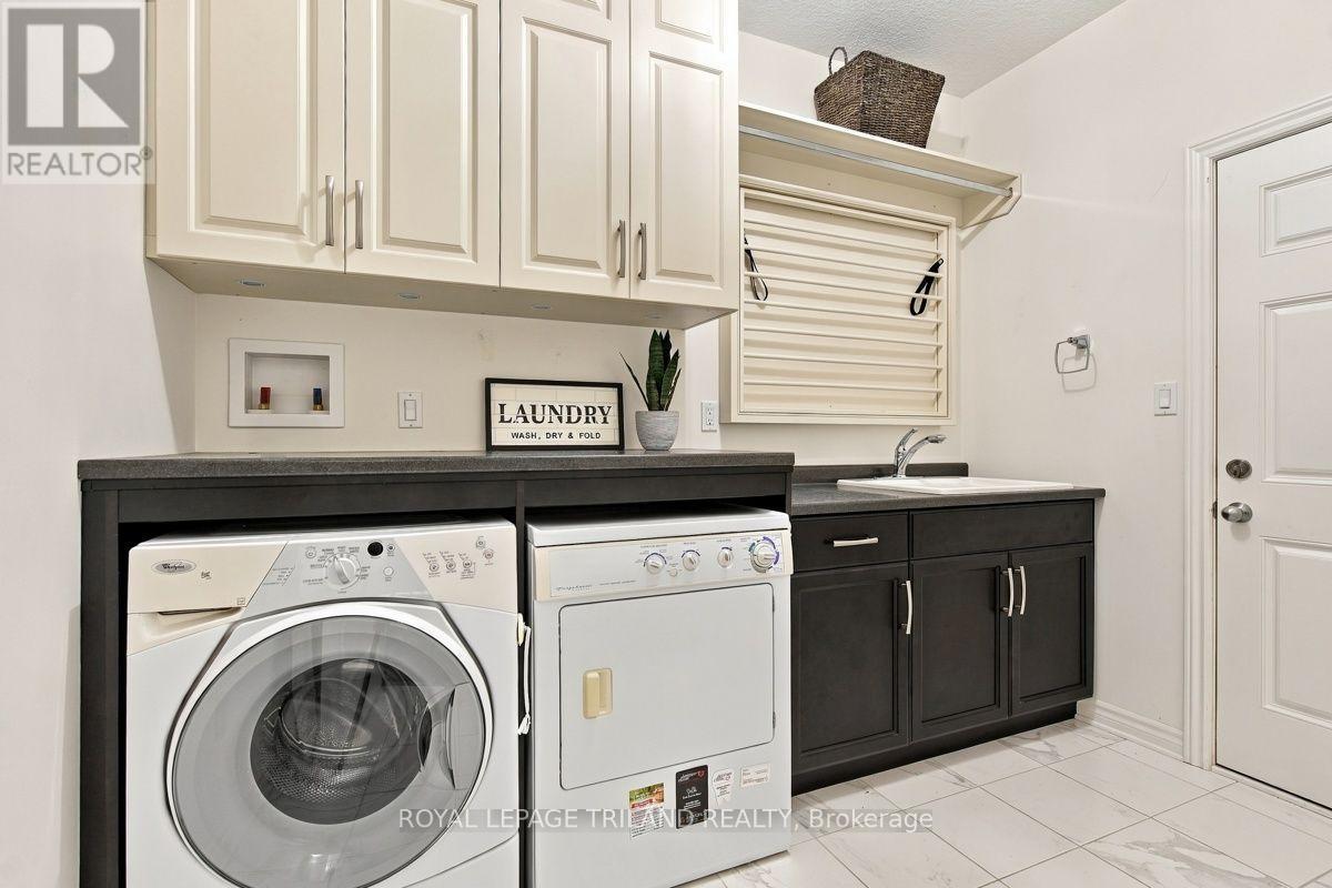 43 Hickory Lane Property Photo 32