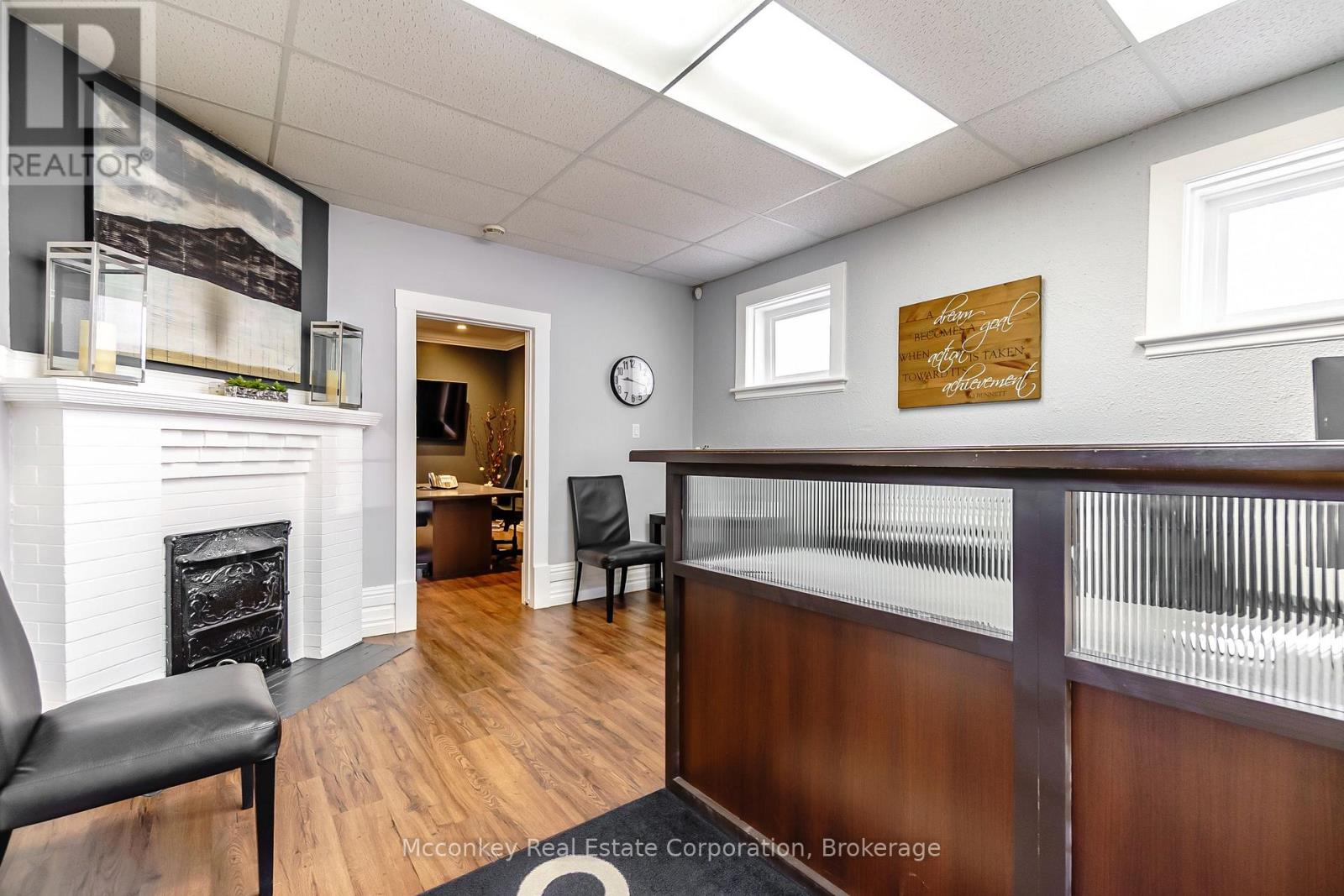 300 Aylmer Street N Property Photo 6