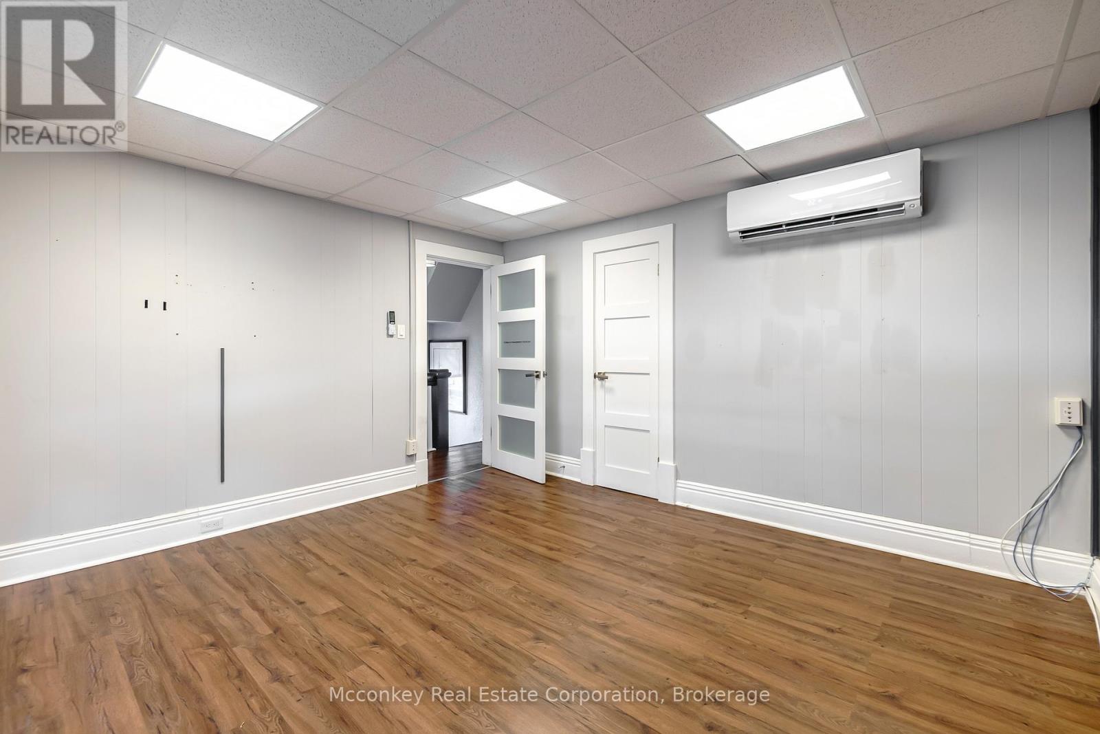 300 Aylmer Street N Property Photo 16