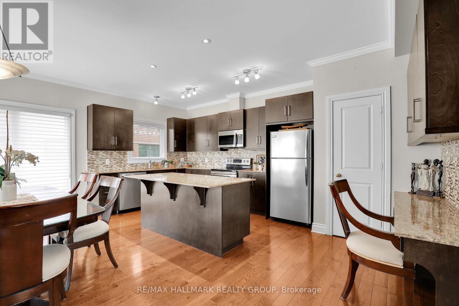 3356 Carling Avenue Property Photo 10