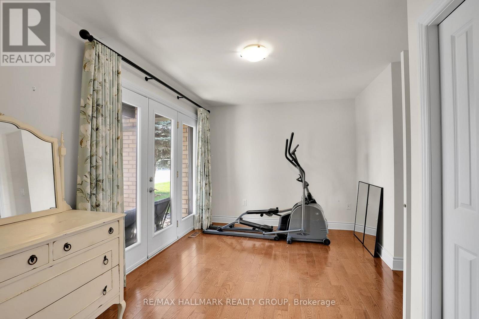 3356 Carling Avenue Property Photo 25