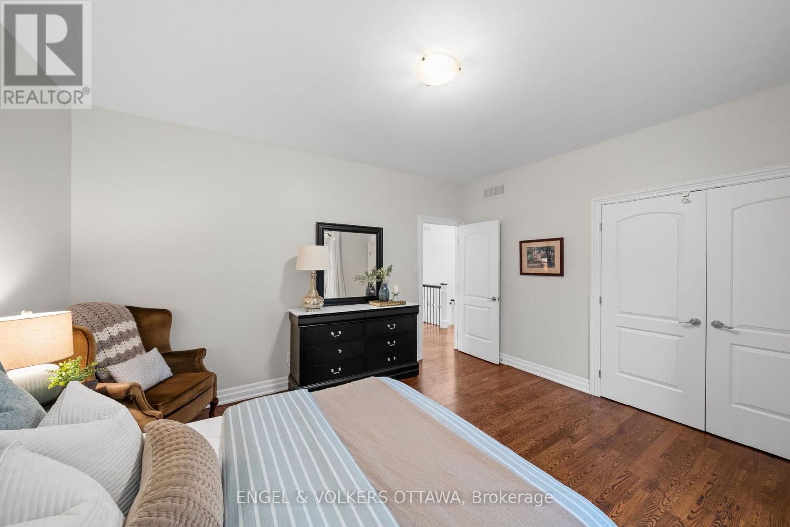 5833a Rideau Valley Drive N Property Photo 27