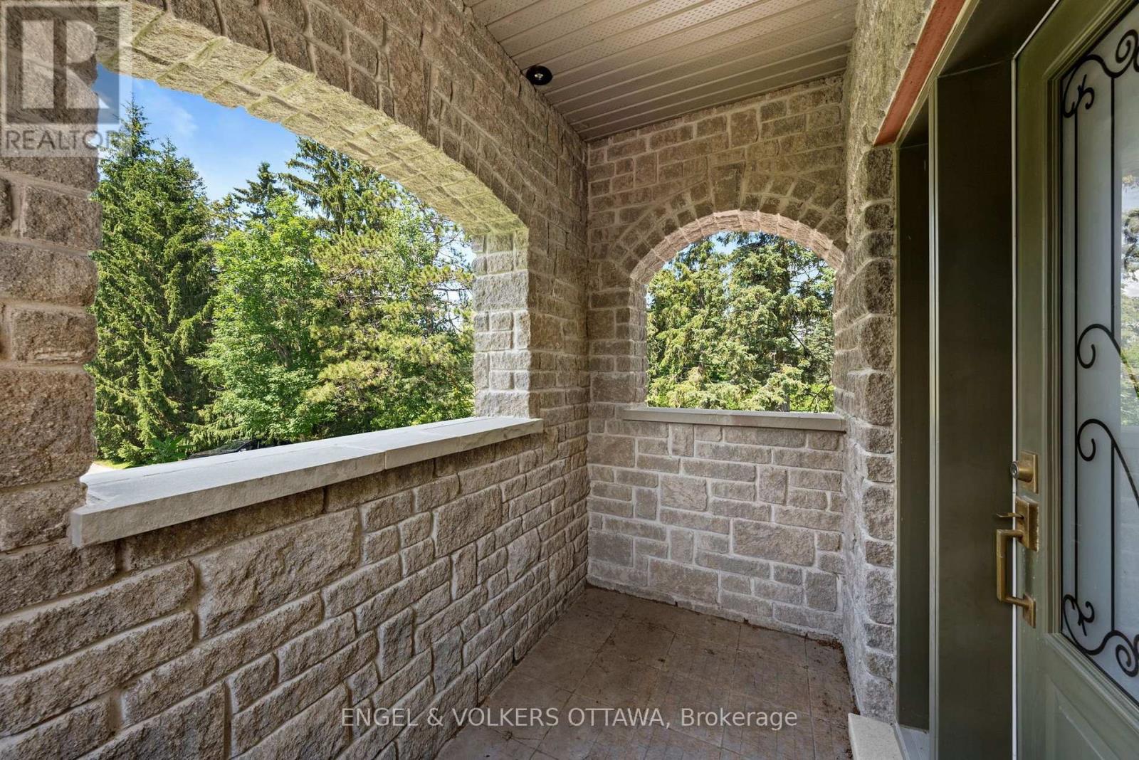 5833a Rideau Valley Drive N Property Photo 30
