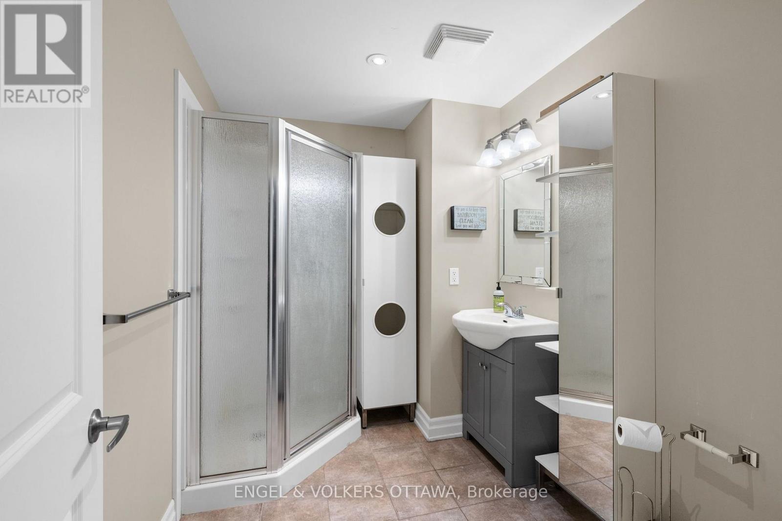 5833a Rideau Valley Drive N Property Photo 37