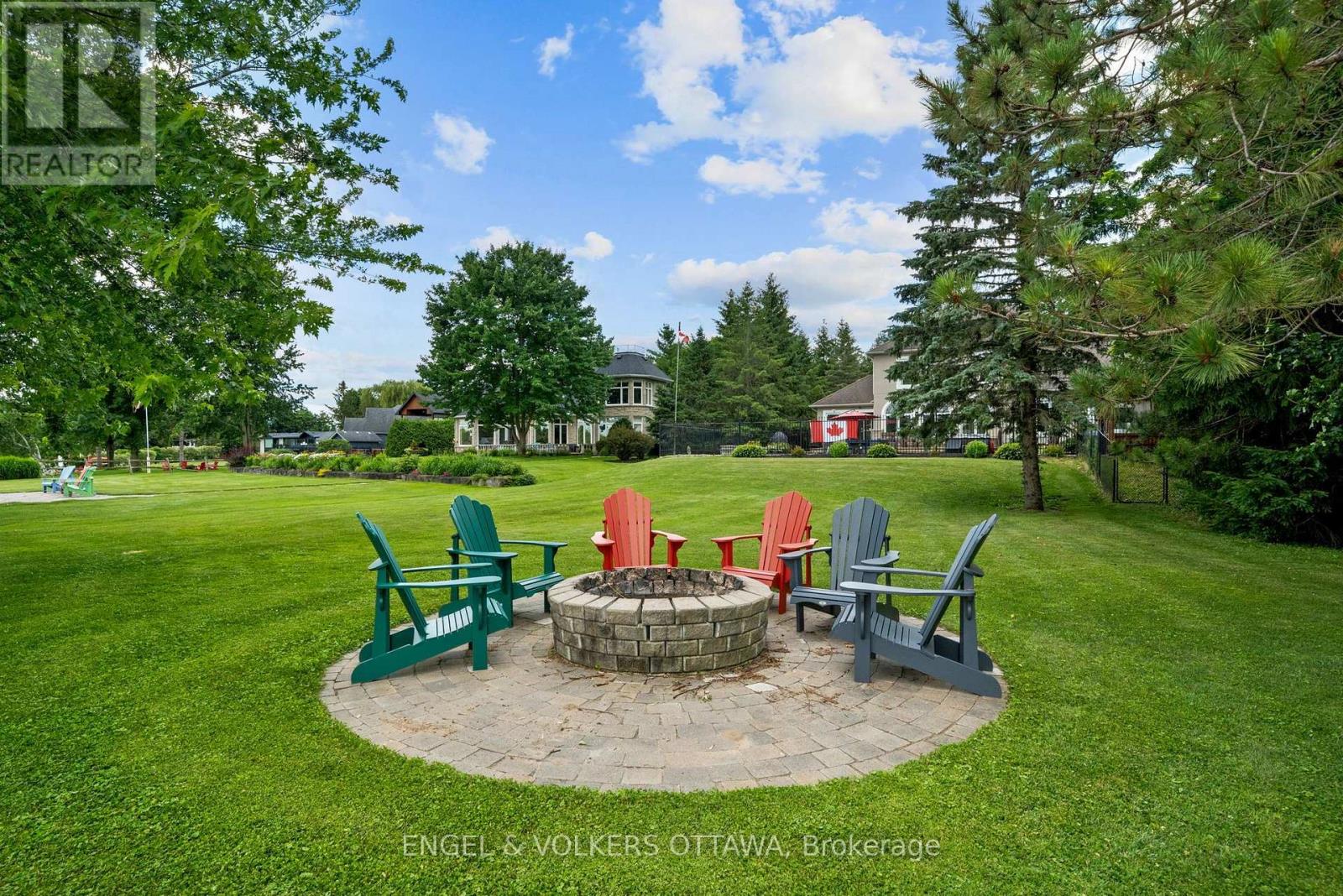 5833a Rideau Valley Drive N Property Photo 42