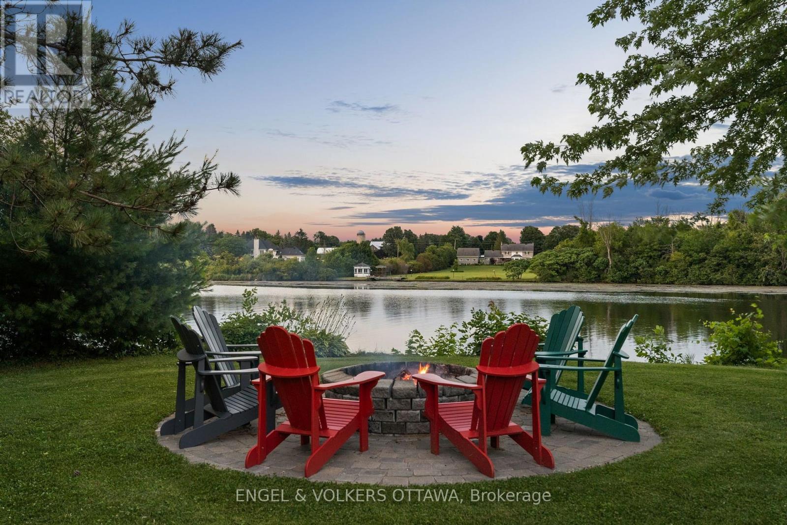 5833a Rideau Valley Drive N Property Photo 43