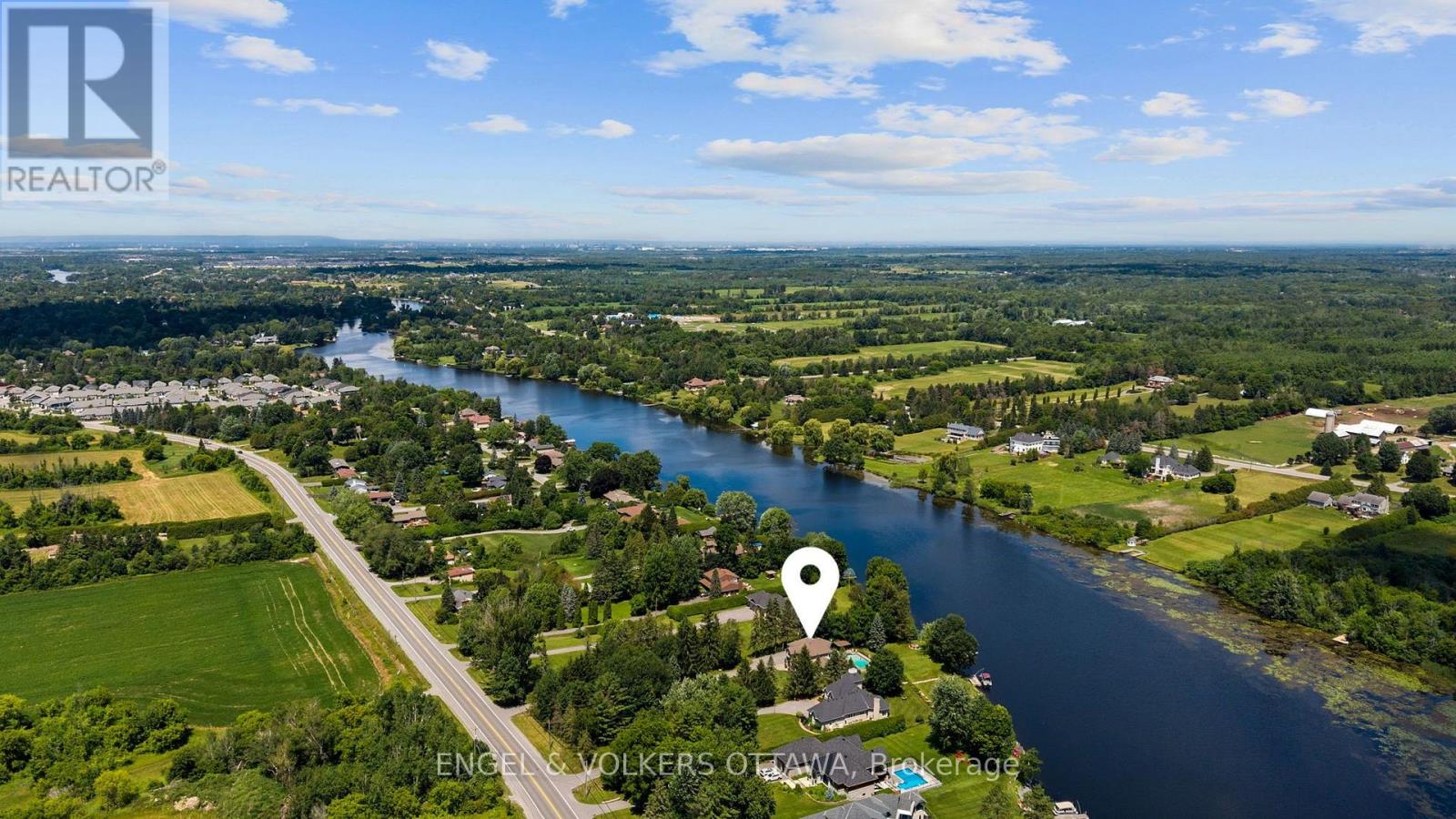 5833a Rideau Valley Drive N Property Photo 47