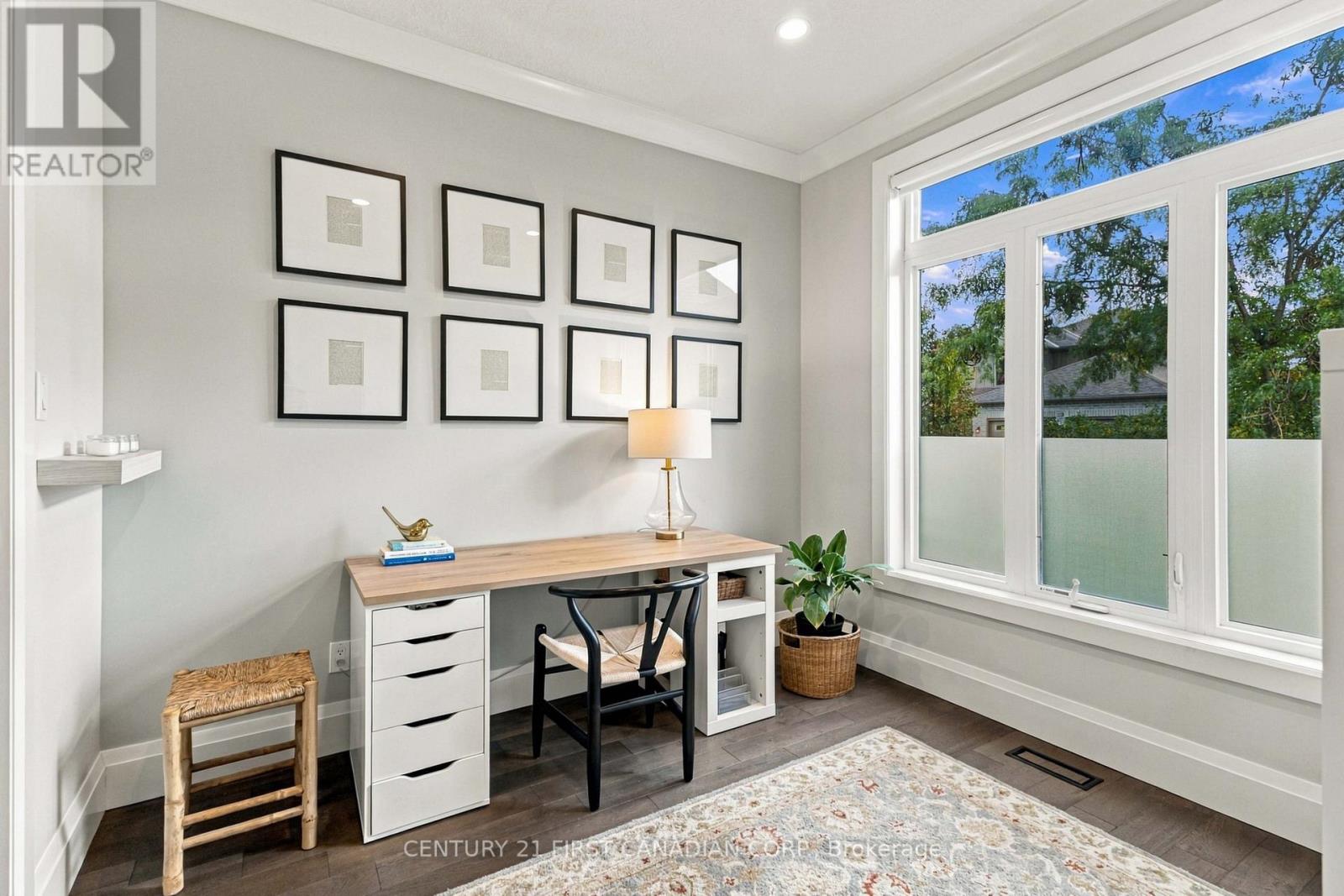 64 - 41 Earlscourt Terrace Property Photo 4