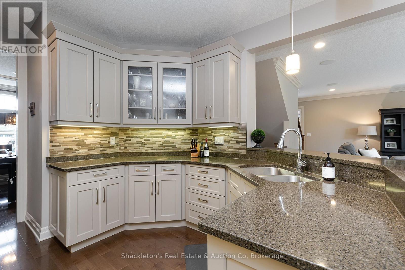 766 Eagletrace Drive Property Photo 17