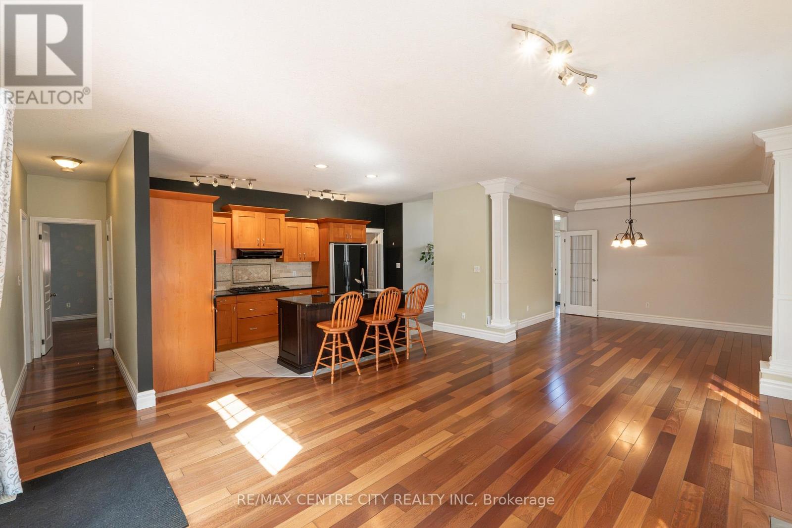 19 Hamilton Street Property Photo 10