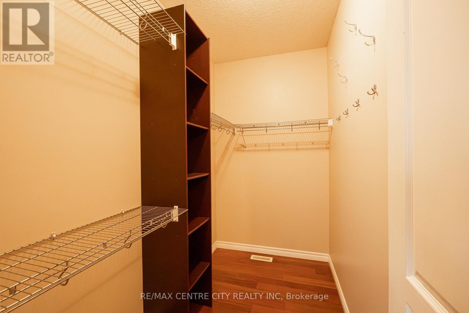 19 Hamilton Street Property Photo 18