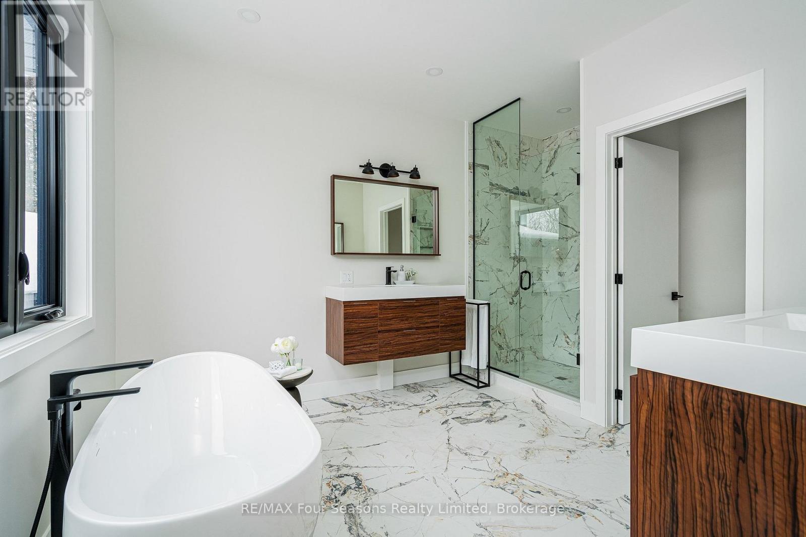 131 Chamonix Crescent Property Photo 17