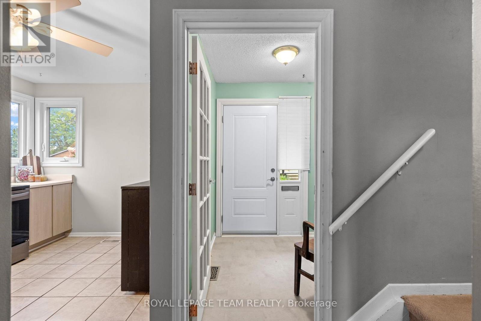 128 Mcclintock Way Property Photo 3