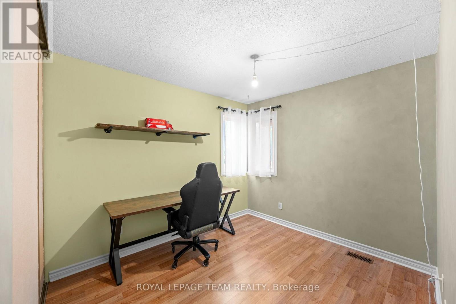 128 Mcclintock Way Property Photo 21