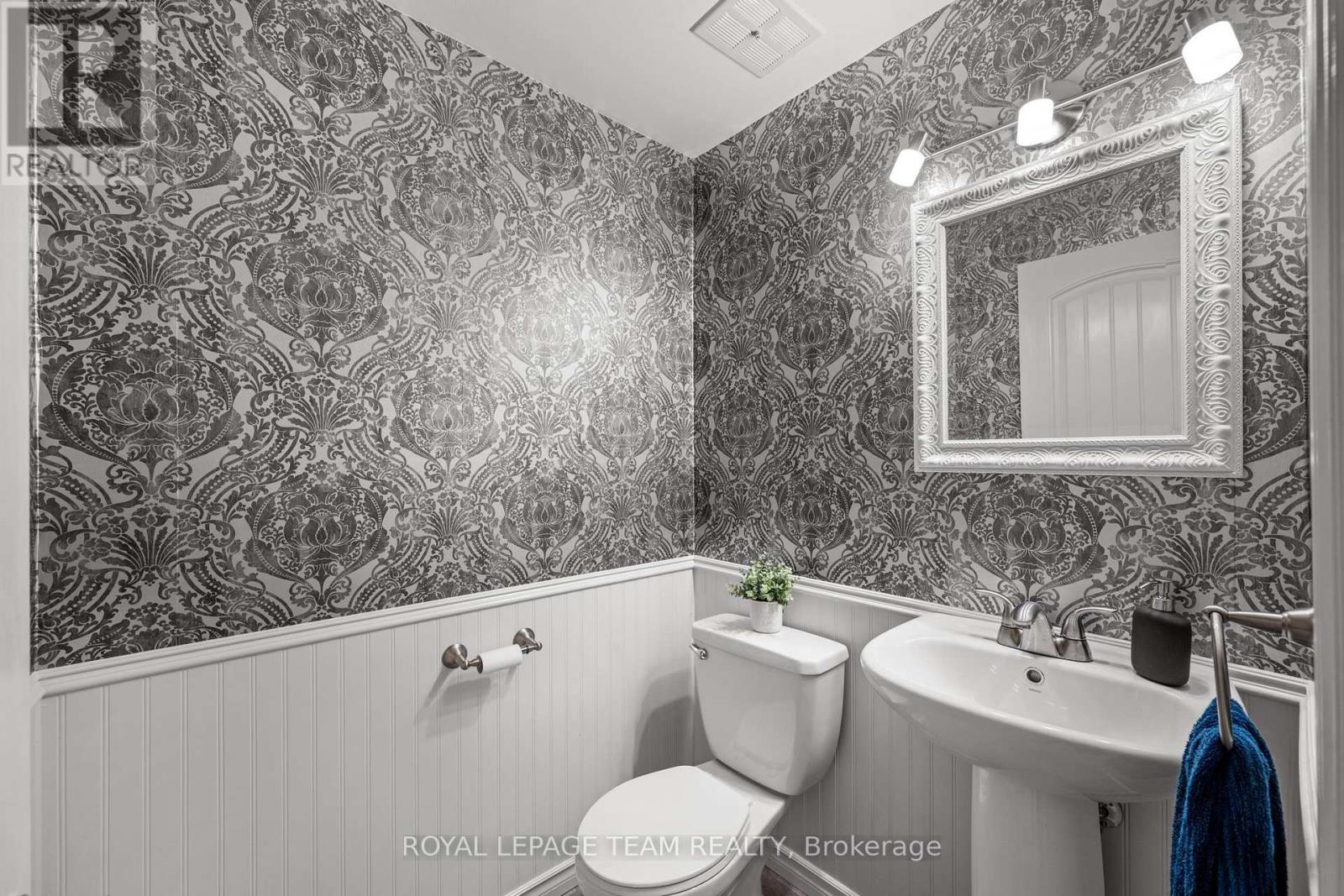 128 Mcclintock Way Property Photo 29