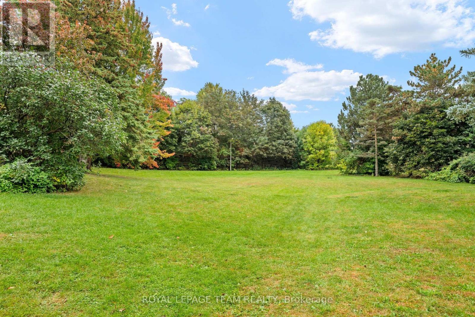 128 Mcclintock Way Property Photo 33