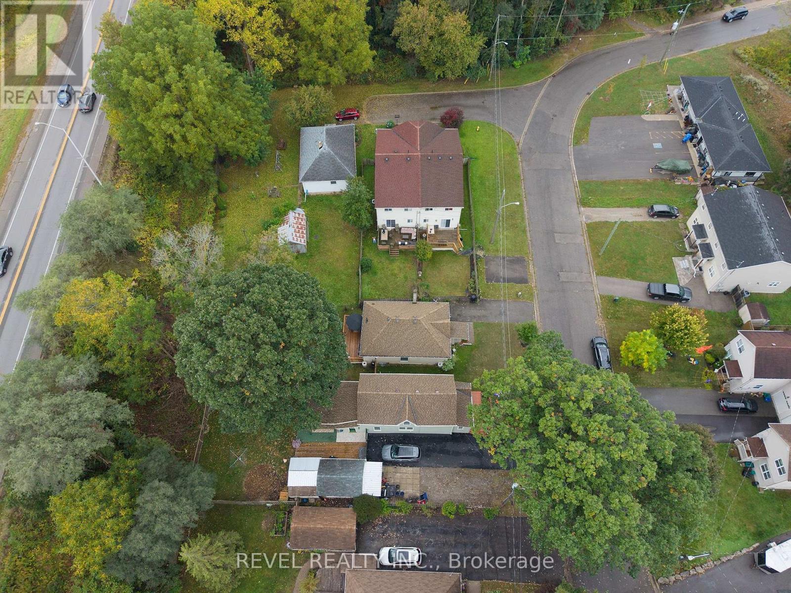 11 Stirton Avenue Property Photo 23