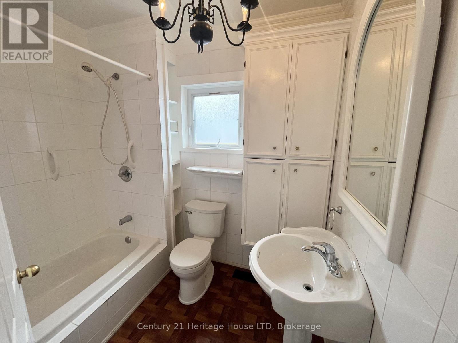 84 Rykert Street Property Photo 17