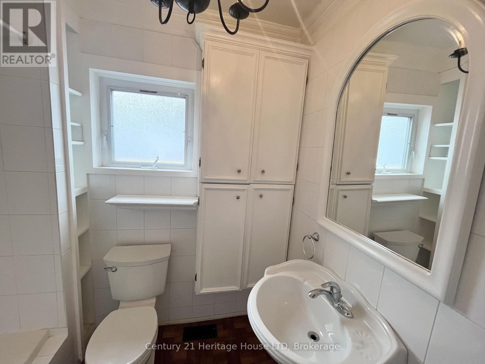 84 Rykert Street Property Photo 18