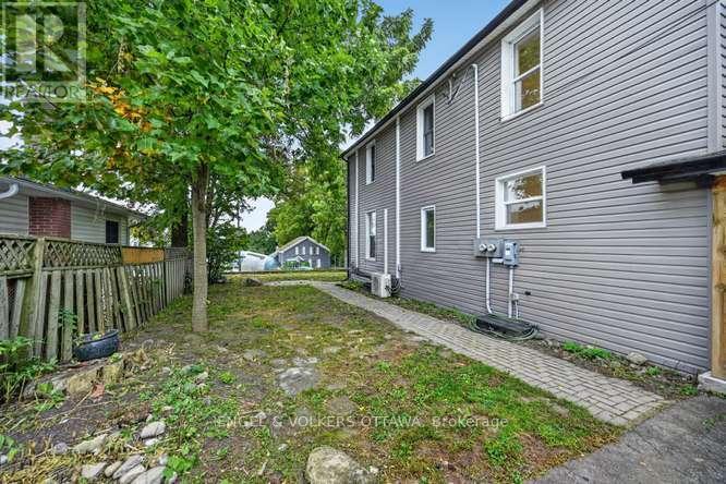 716 King Street W Property Photo 6