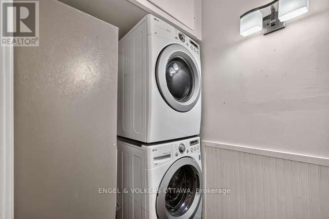 716 King Street W Property Photo 25