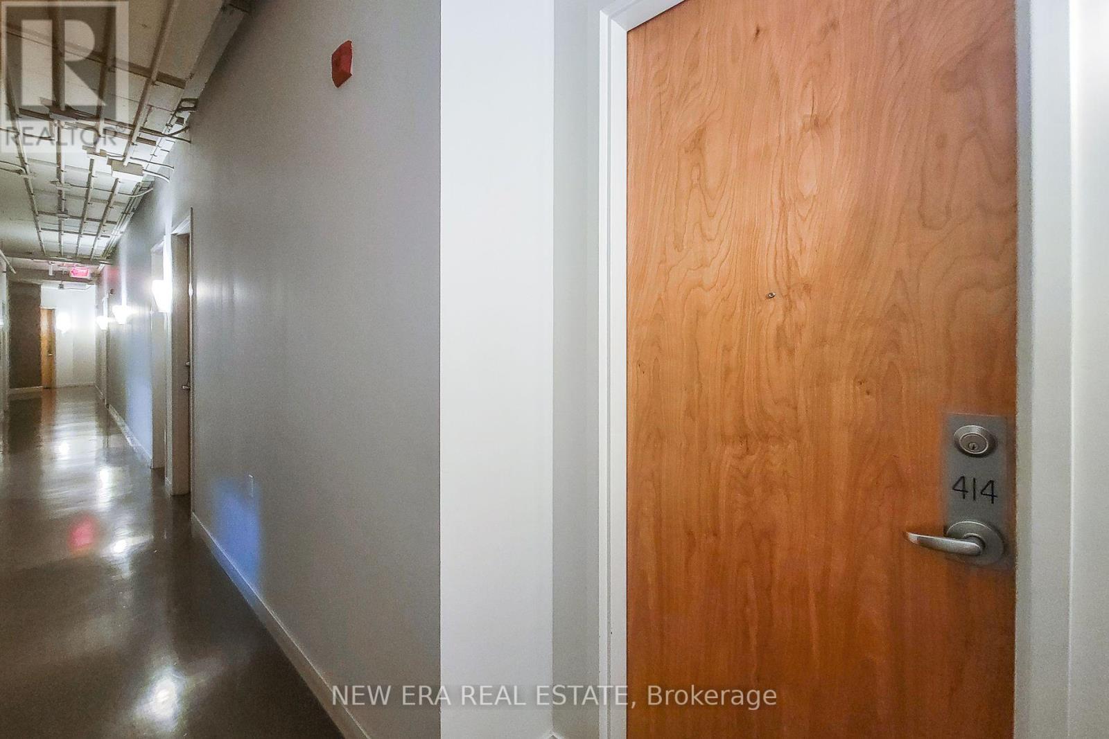 414 - 66 Bay Street S Property Photo 6