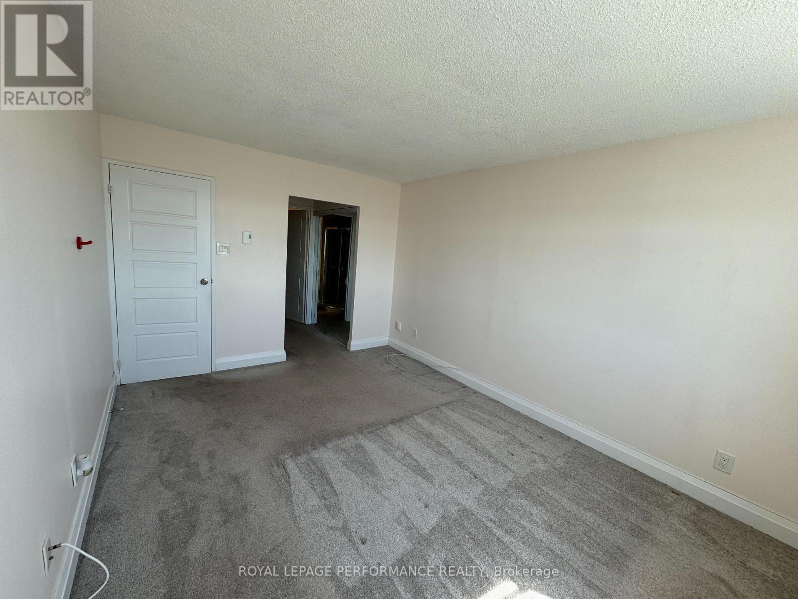1209 - 2760 Carousel Crescent Property Photo 14