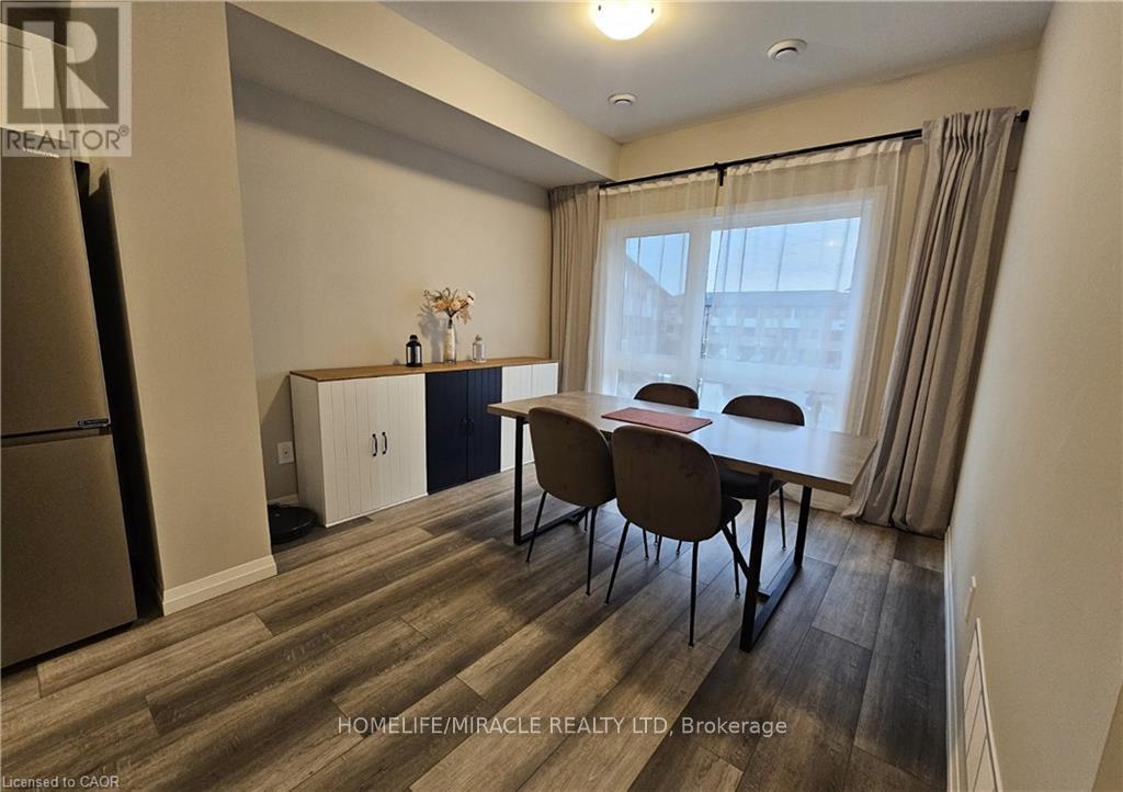 4 - 720 Grey Street Property Photo 7