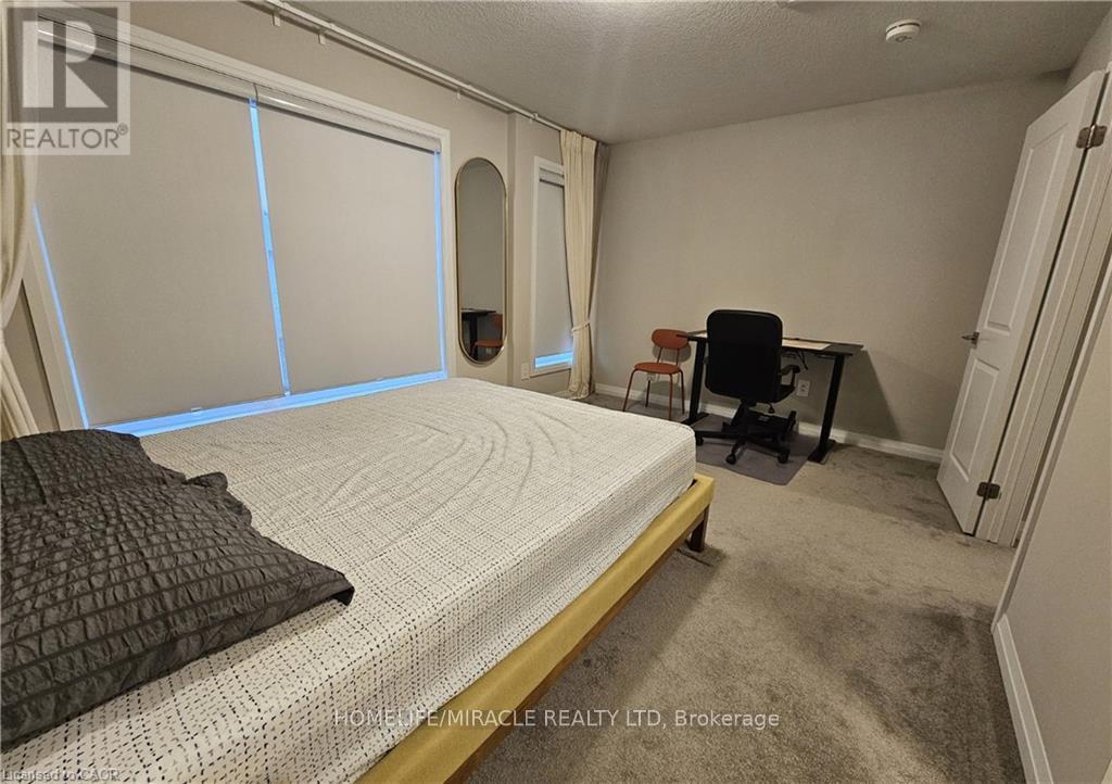4 - 720 Grey Street Property Photo 15